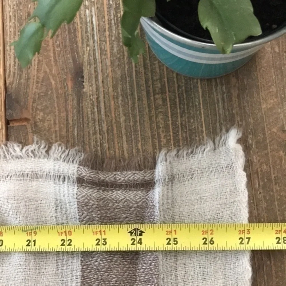 Wrap/ Scarf/ Shawl 100% Exclusive Cashmere Hand Made in Nepal 27”x78”